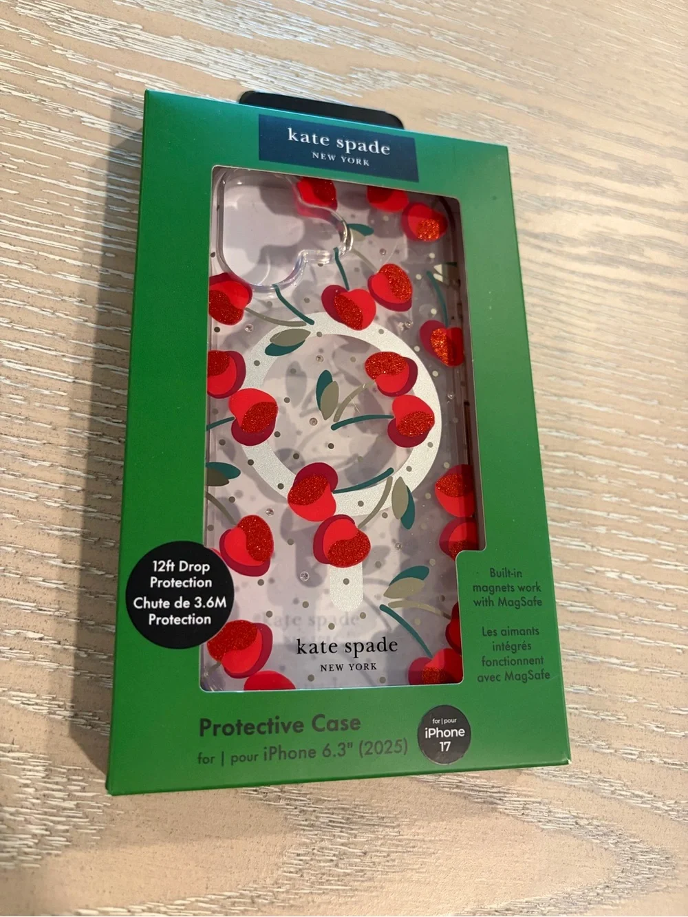kate spade Cherry Print Protective Case - Red & Green